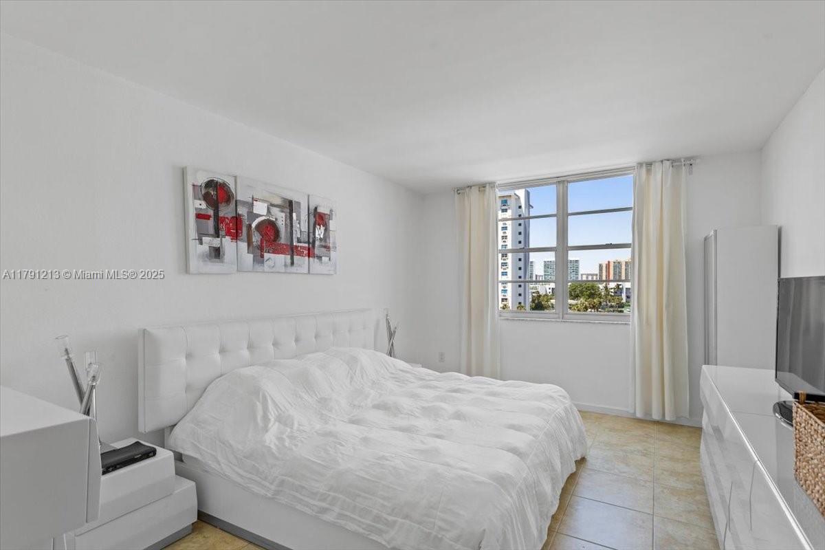 527 1 / 2 762 sq. ft. $ 2025-04-26 0 foto