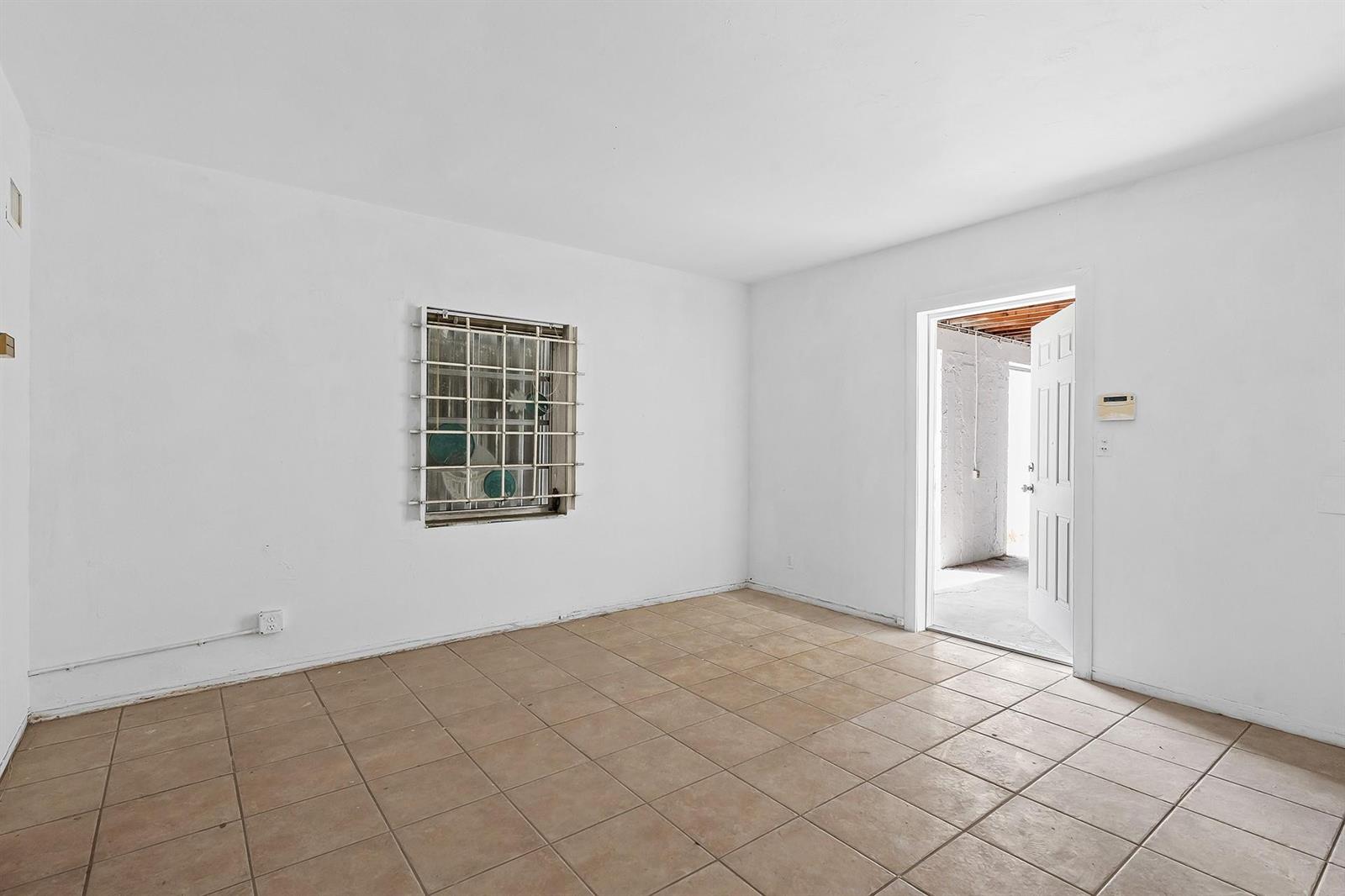 Ver detalles 804, 805 & 810 / 0 sq. ft. $ 2026-06-15 0 foto