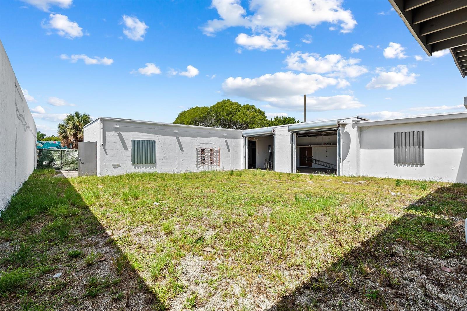 Ver detalles 804, 805 & 810 / 0 sq. ft. $ 2026-06-15 0 foto