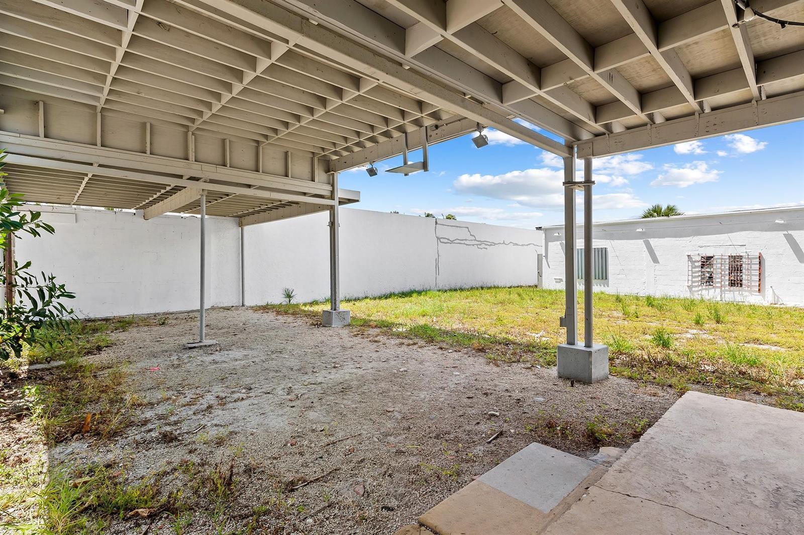 Ver detalles 804, 805 & 810 / 0 sq. ft. $ 2026-06-15 0 foto