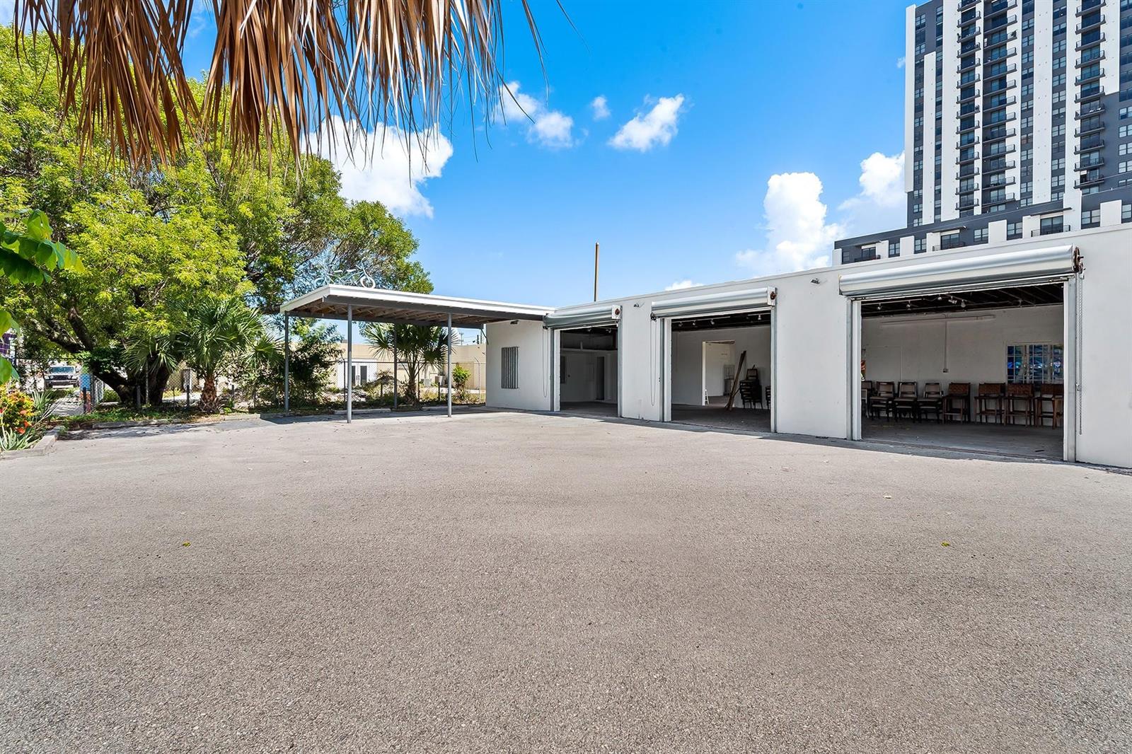 Ver detalles 804, 805 & 810 / 0 sq. ft. $ 2026-06-15 0 foto