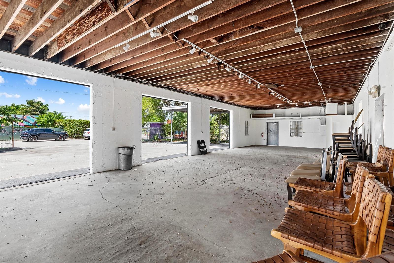Ver detalles 804, 805 & 810 / 0 sq. ft. $ 2026-06-15 0 foto