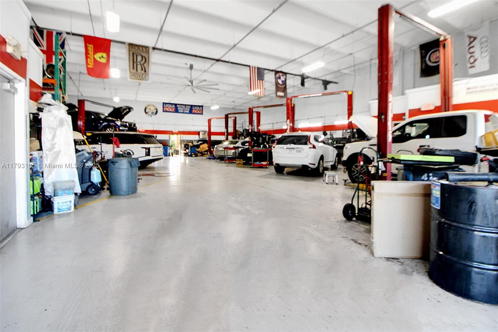 1-2-3-4-5-6-7-8-9-10-11-1  /   sq. ft. $ 2025-06-23 0 Photo