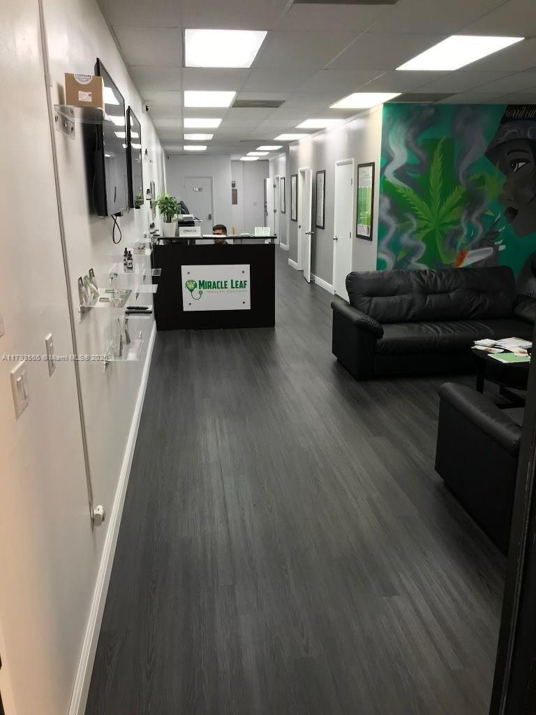 See details / sq. ft. $ 2025-04-30 0 Photo