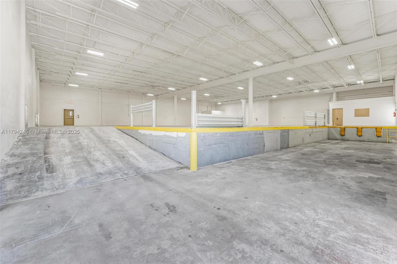 See details / sq. ft. $ 2025-05-01 0 Photo