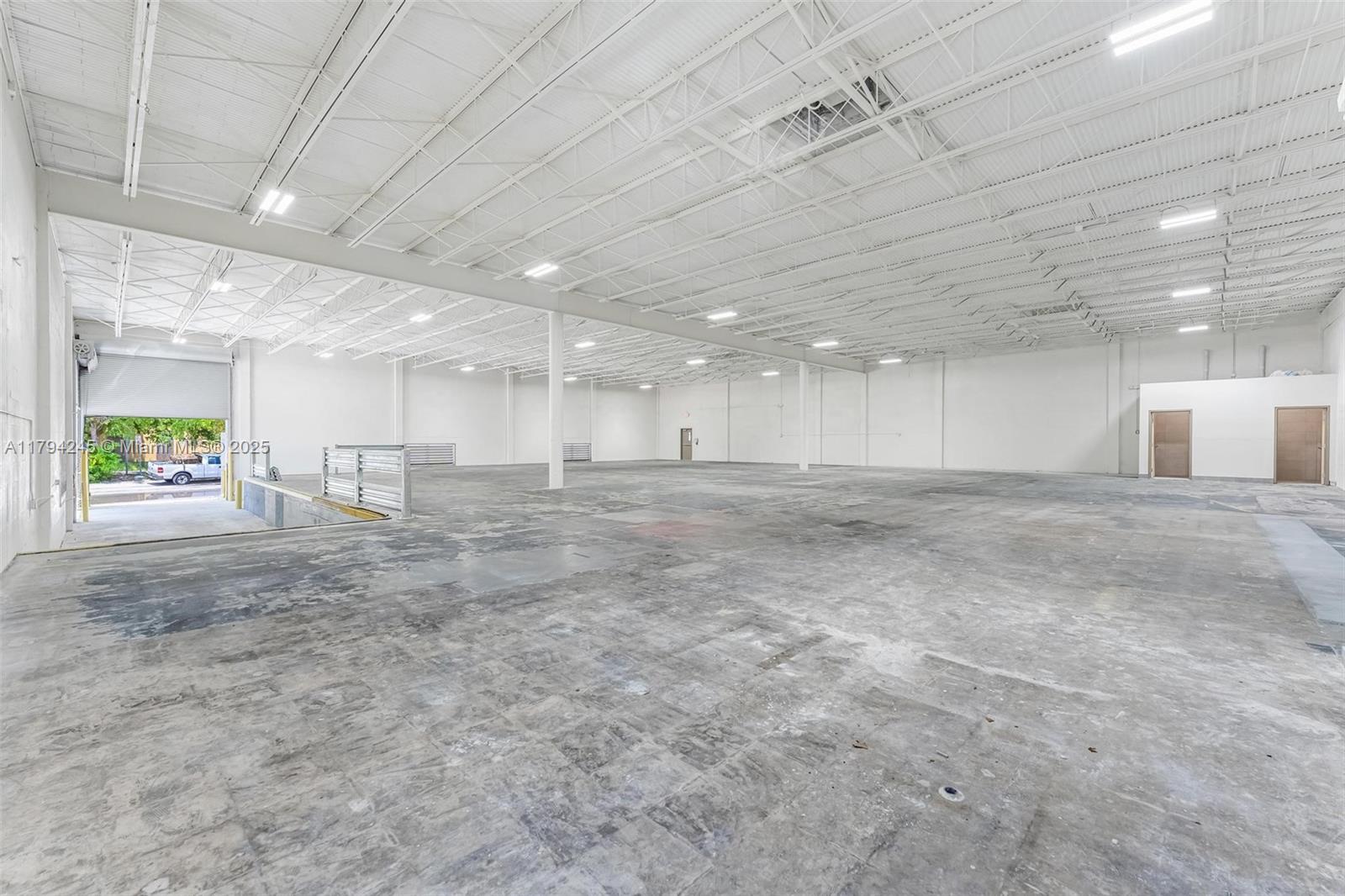 See details / sq. ft. $ 2025-05-01 0 Photo