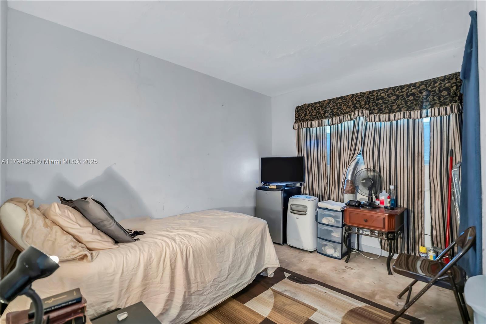 See details 2240 3 / 2 1258 sq. ft. $ 2025-05-02 0 Photo