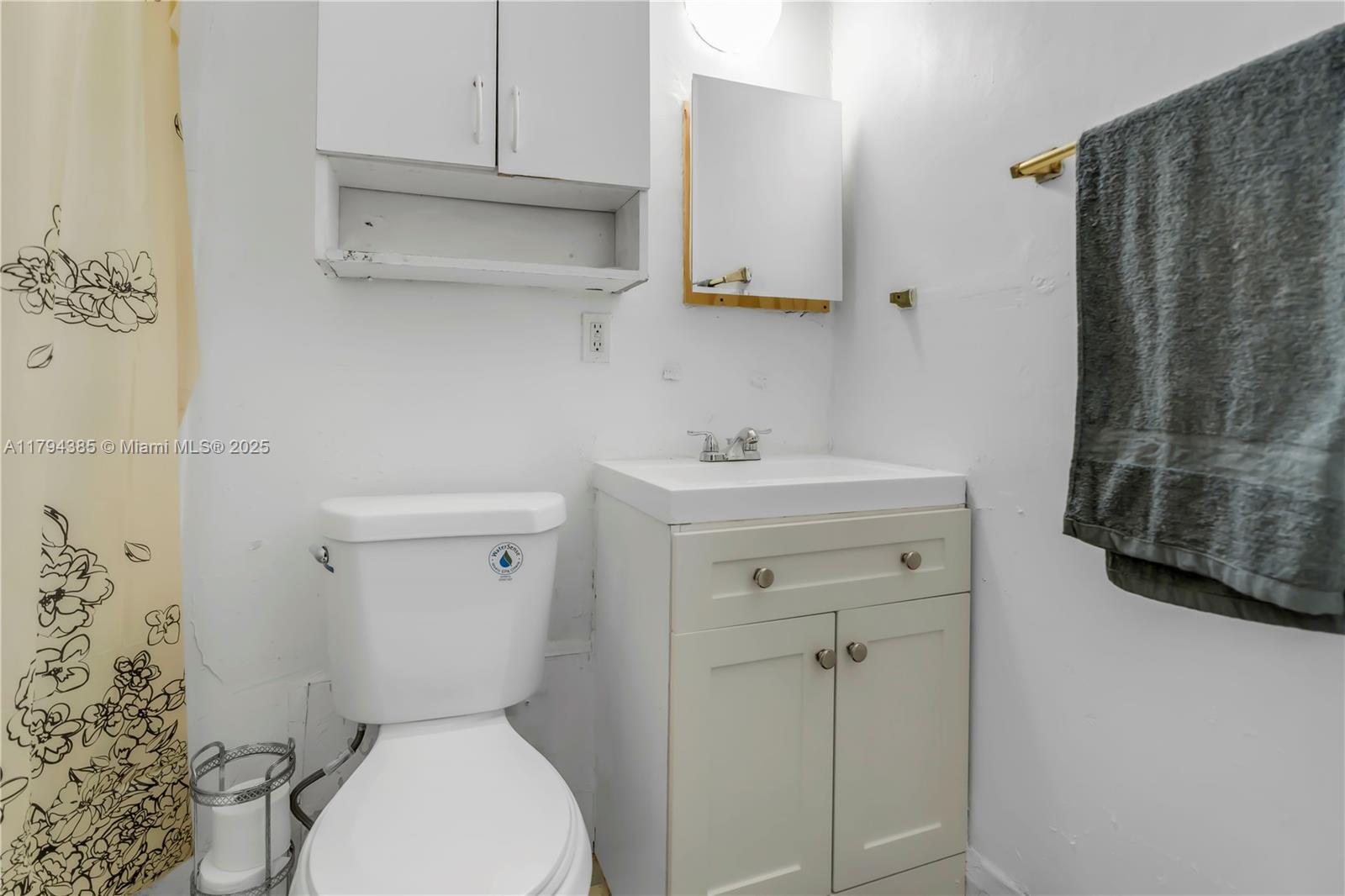 See details 2240 3 / 2 1258 sq. ft. $ 2025-05-02 0 Photo