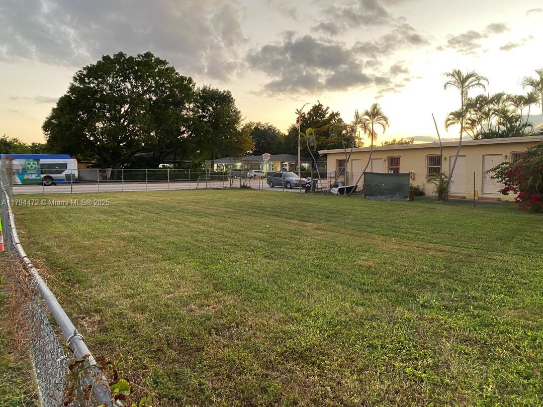 See details / sq. ft. $ 2025-05-01 0 Photo