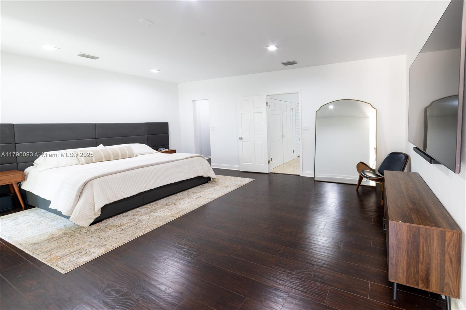 Photo of 21387 Marina Cove Cir  (21387), Aventura, Florida, 33180 - 