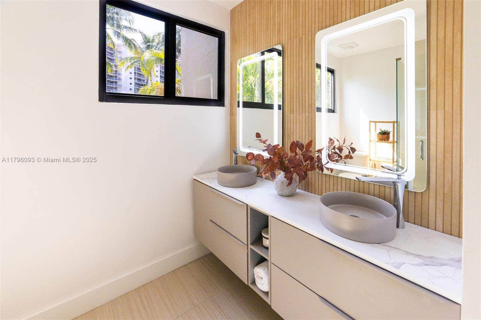 Photo of 21387 Marina Cove Cir  (21387), Aventura, Florida, 33180 - 