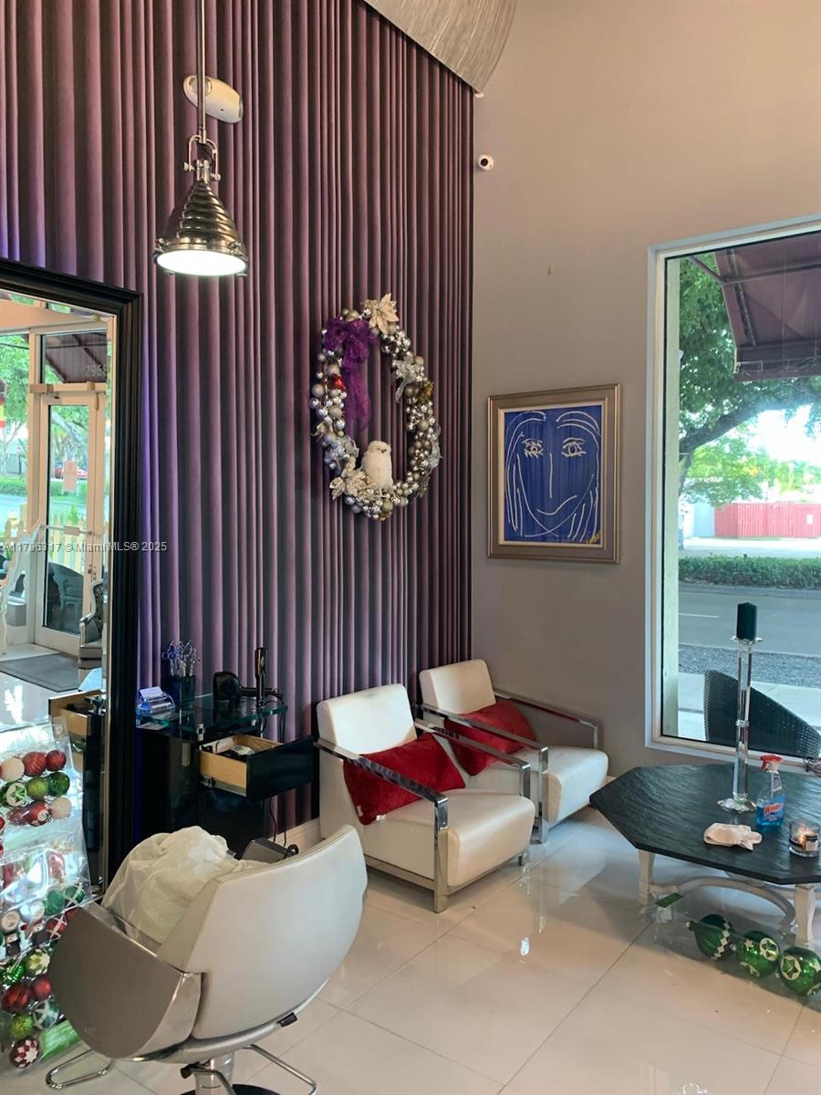 Подробнее / кв.футов $ 2025-05-04 0 Фото