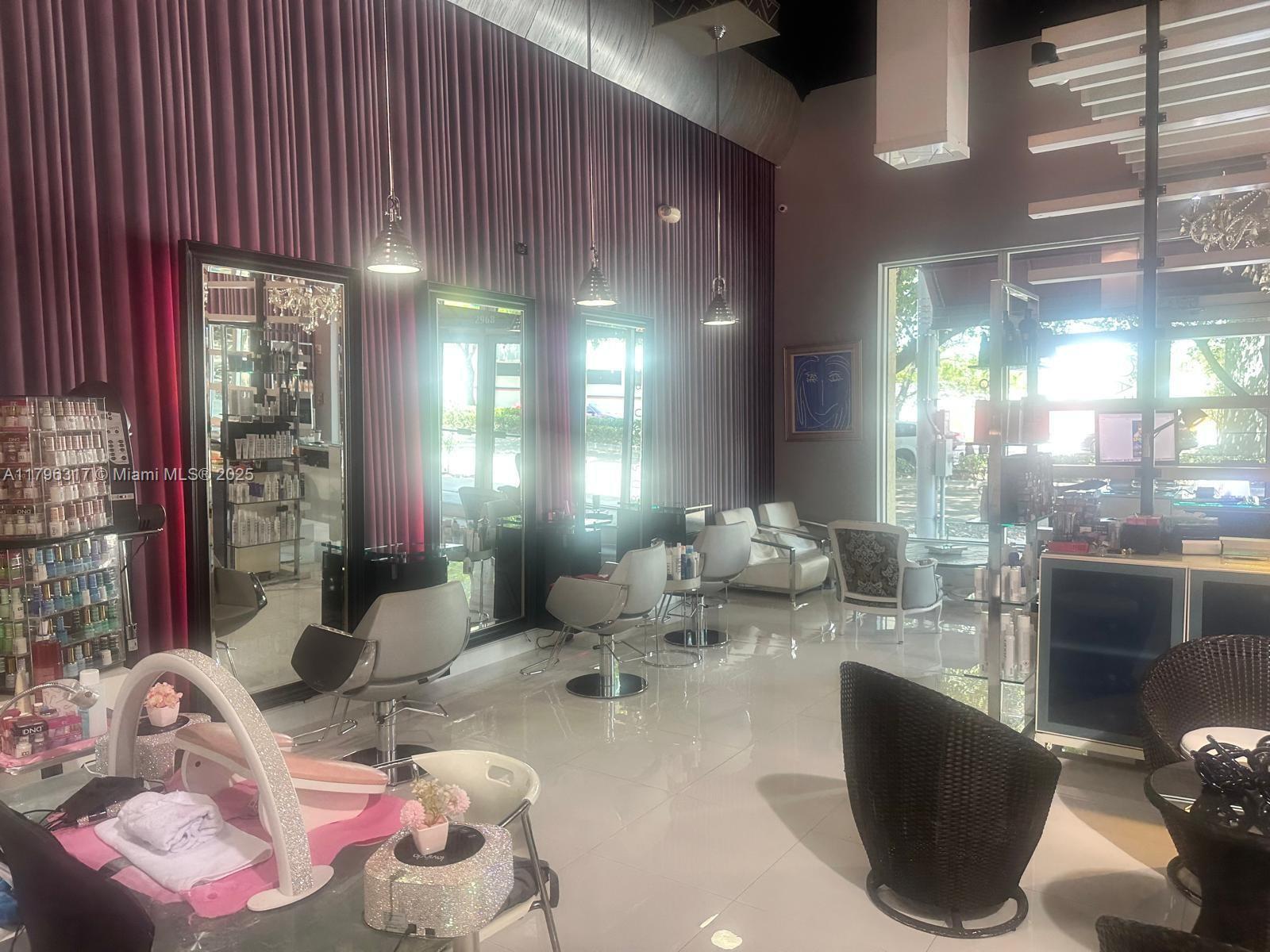 Подробнее / кв.футов $ 2025-05-04 0 Фото