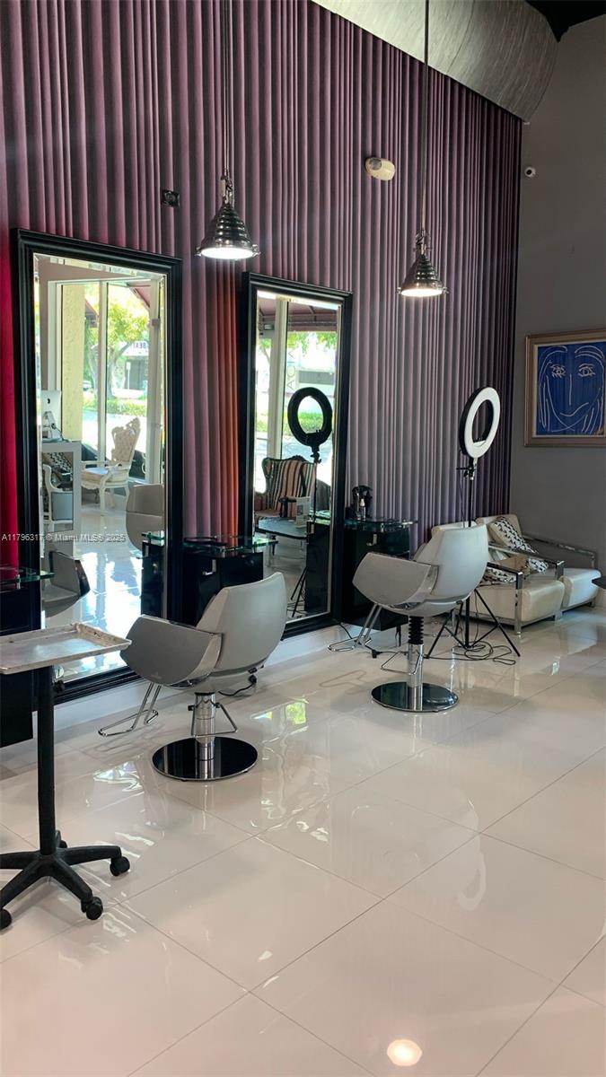 Подробнее / кв.футов $ 2025-05-04 0 Фото