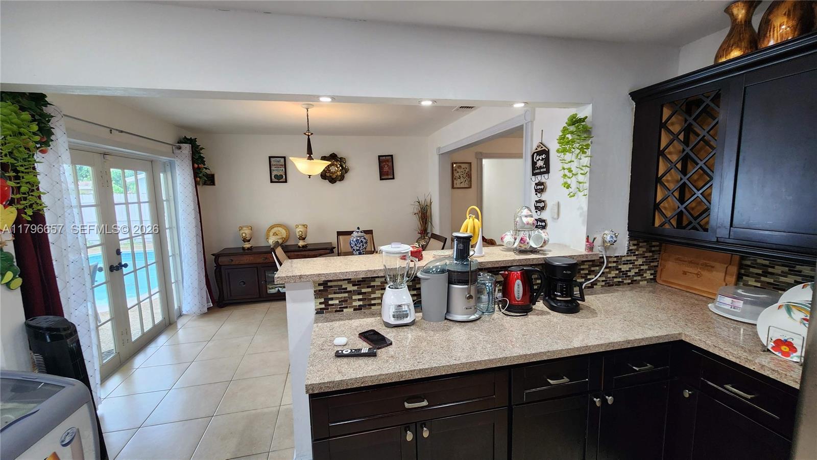 6881 3 / 2 1375 sq. ft. $ 2026-10-03 0 Photo