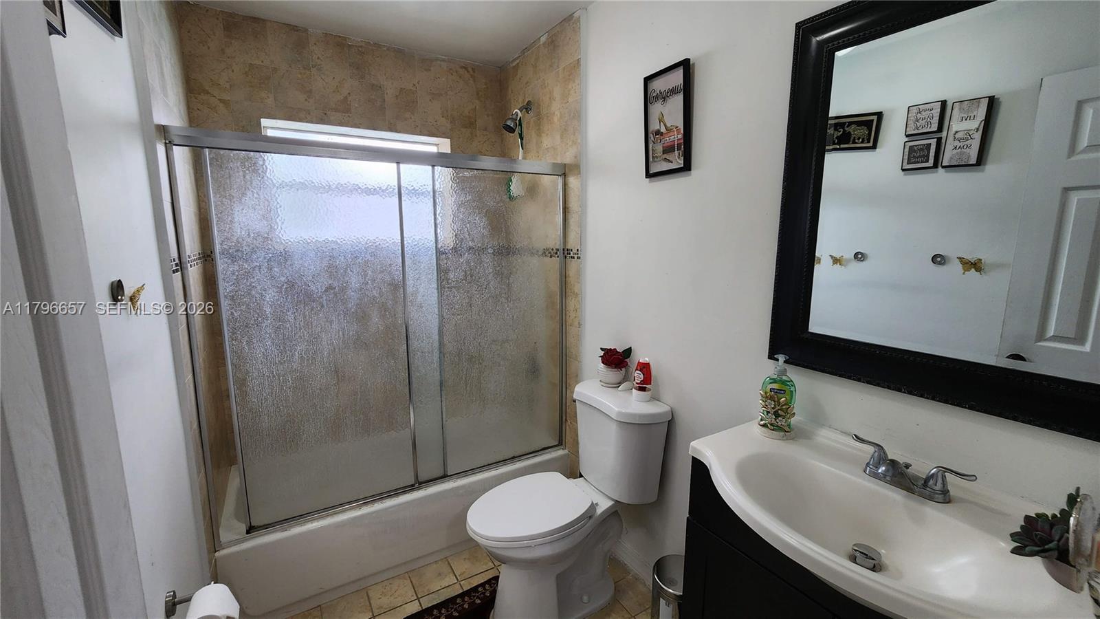 6881 3 / 2 1375 sq. ft. $ 2026-10-03 0 Photo