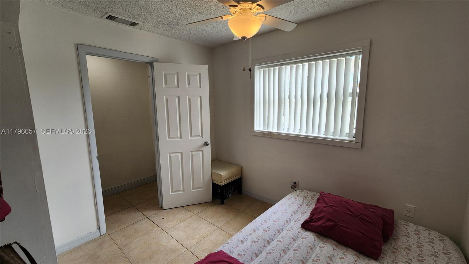 6881 3 / 2 1375 sq. ft. $ 2026-10-03 0 Photo