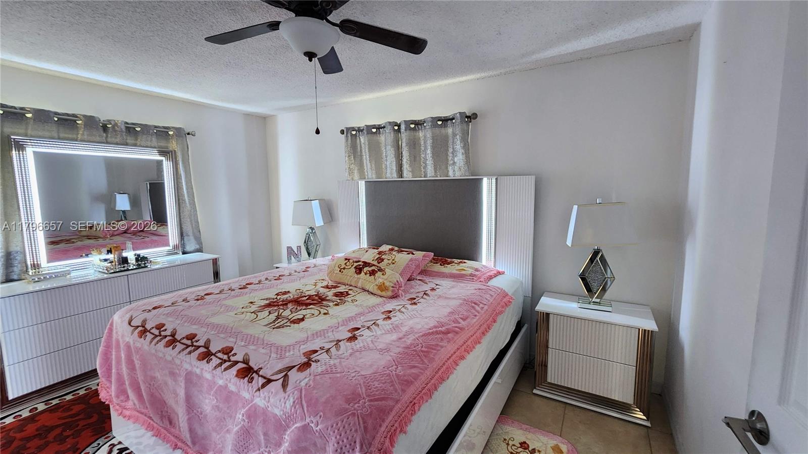 6881 3 / 2 1375 sq. ft. $ 2026-10-03 0 Photo