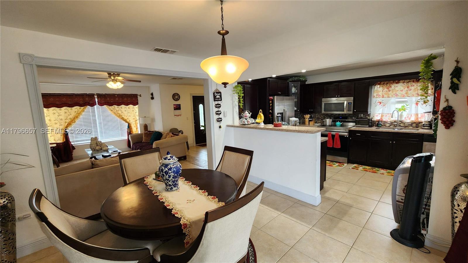 6881 3 / 2 1375 sq. ft. $ 2026-10-03 0 Photo