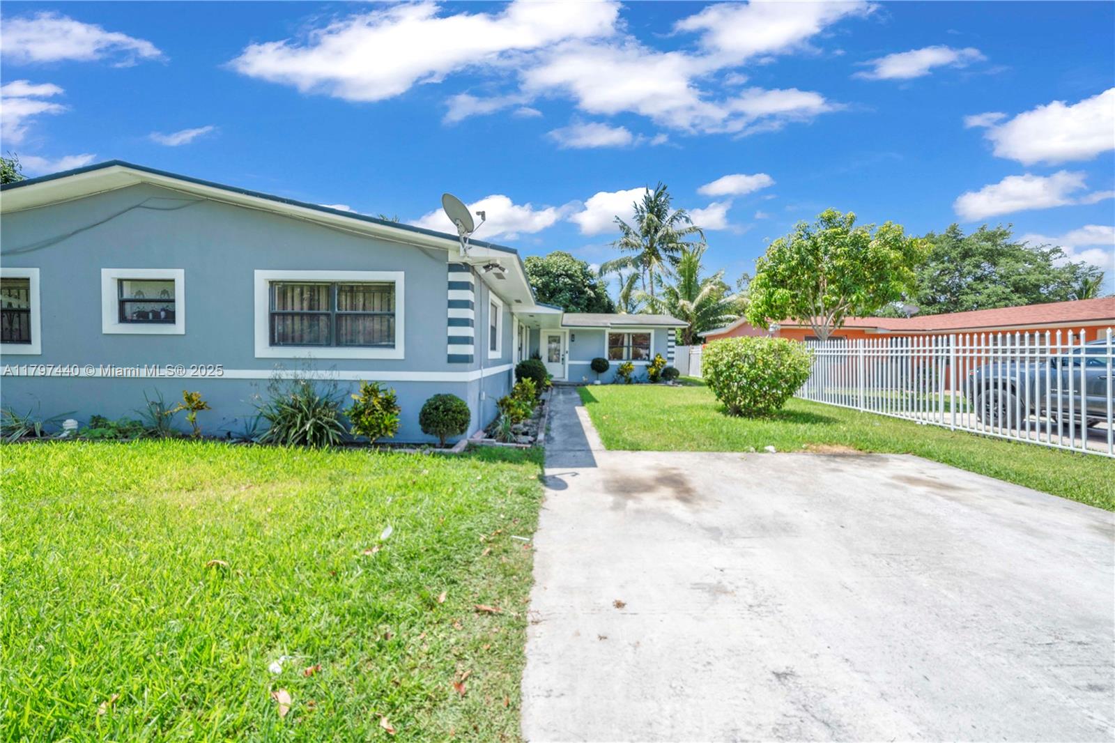 Ver detalles / 2037 sq. ft. $ 2025-05-06 0 foto