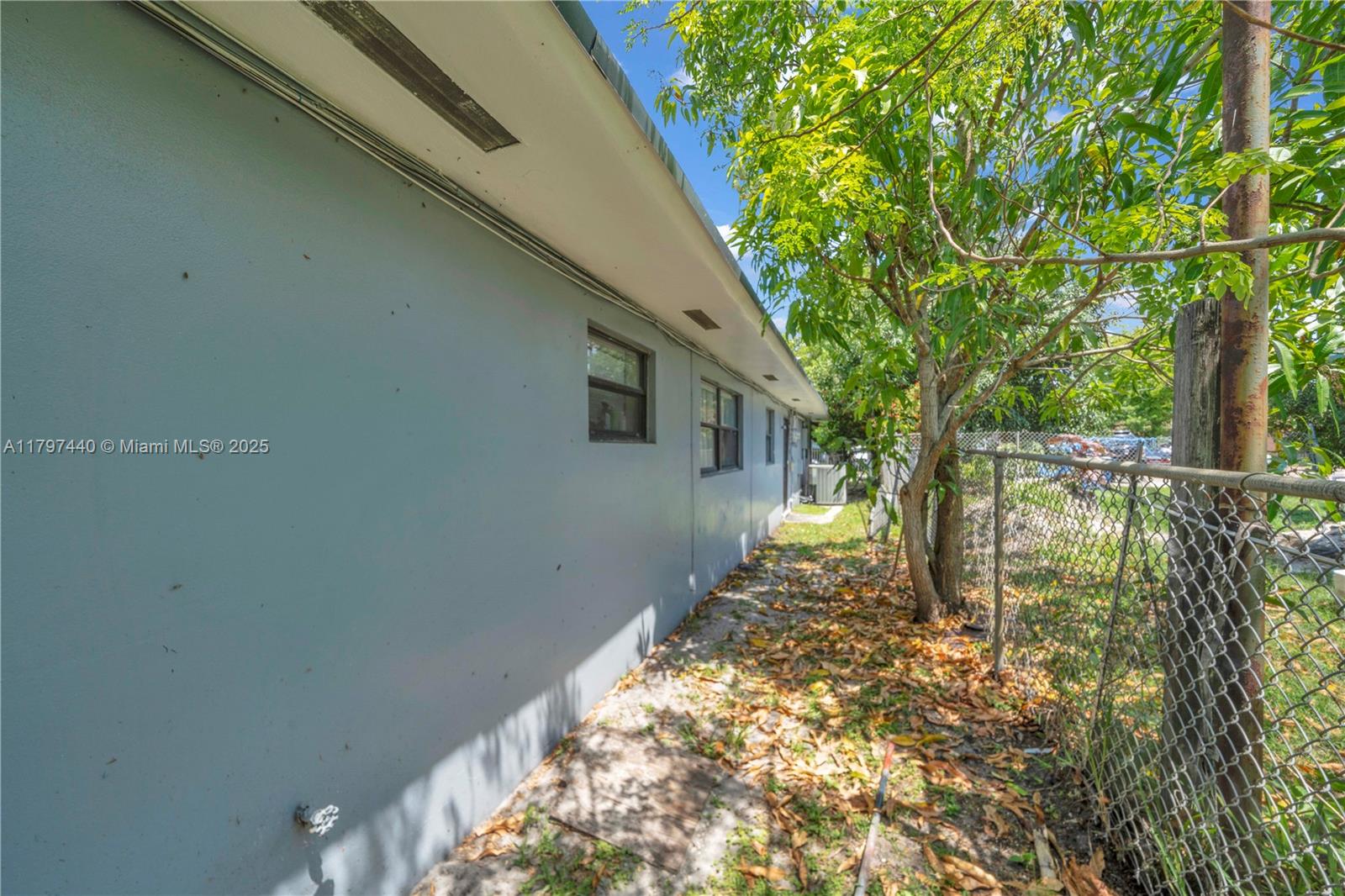 Ver detalles / 2037 sq. ft. $ 2025-05-06 0 foto