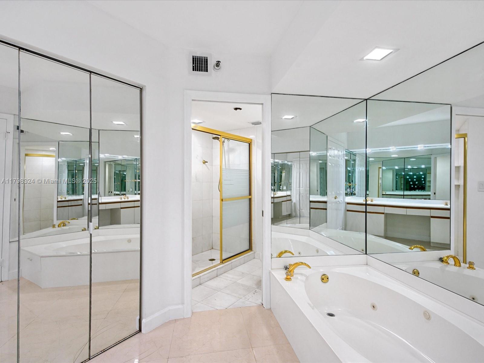 Photo of 3530 Mystic Pointe Dr #LPH10, Aventura, Florida, 33180 -