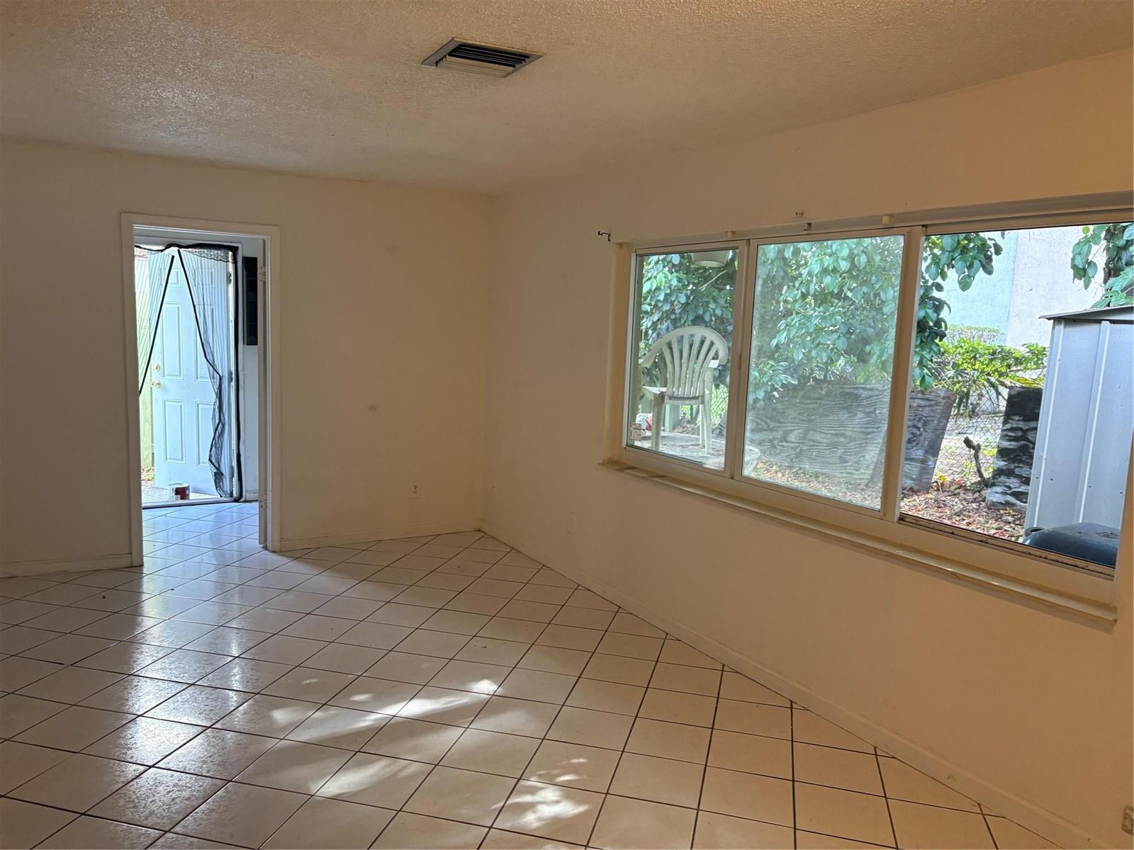   / 0 2407 sq. ft. $ 2026-01-25 0 foto