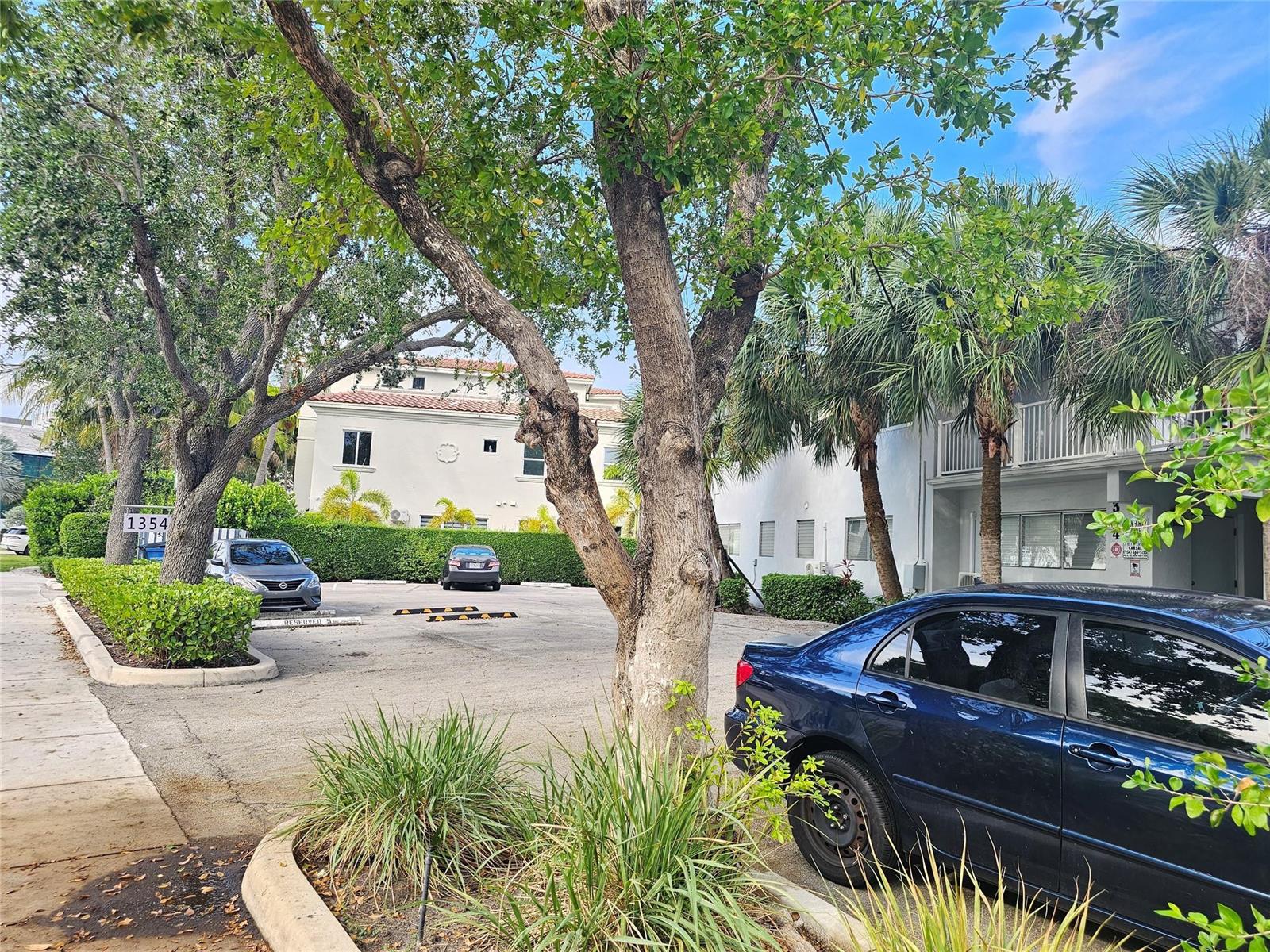 See details / 0 sq. ft. $ 2025-11-04 0 Photo