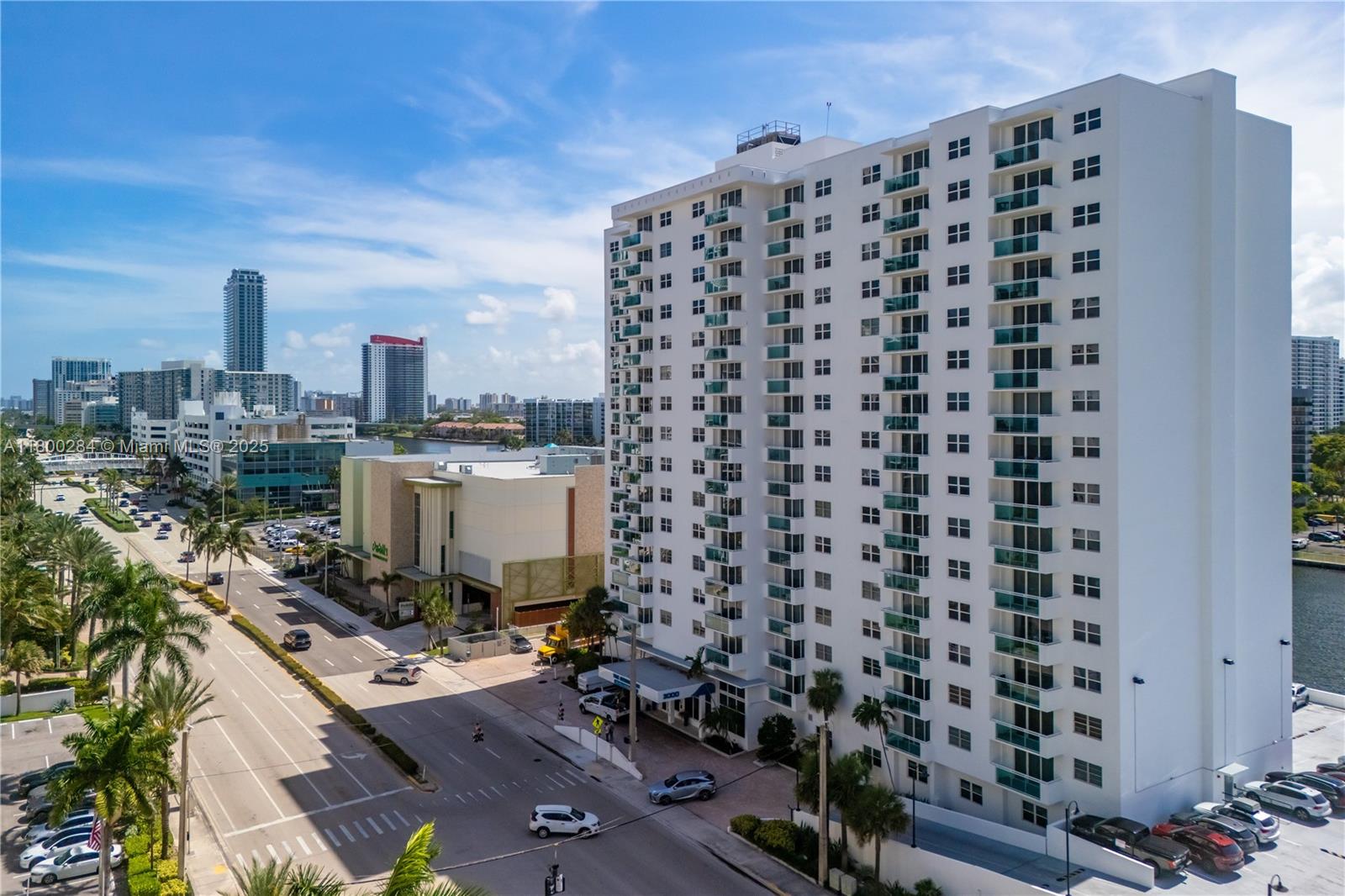 Photo of 3000 Ocean Dr  #1416, Hollywood, Florida, 33019 - 