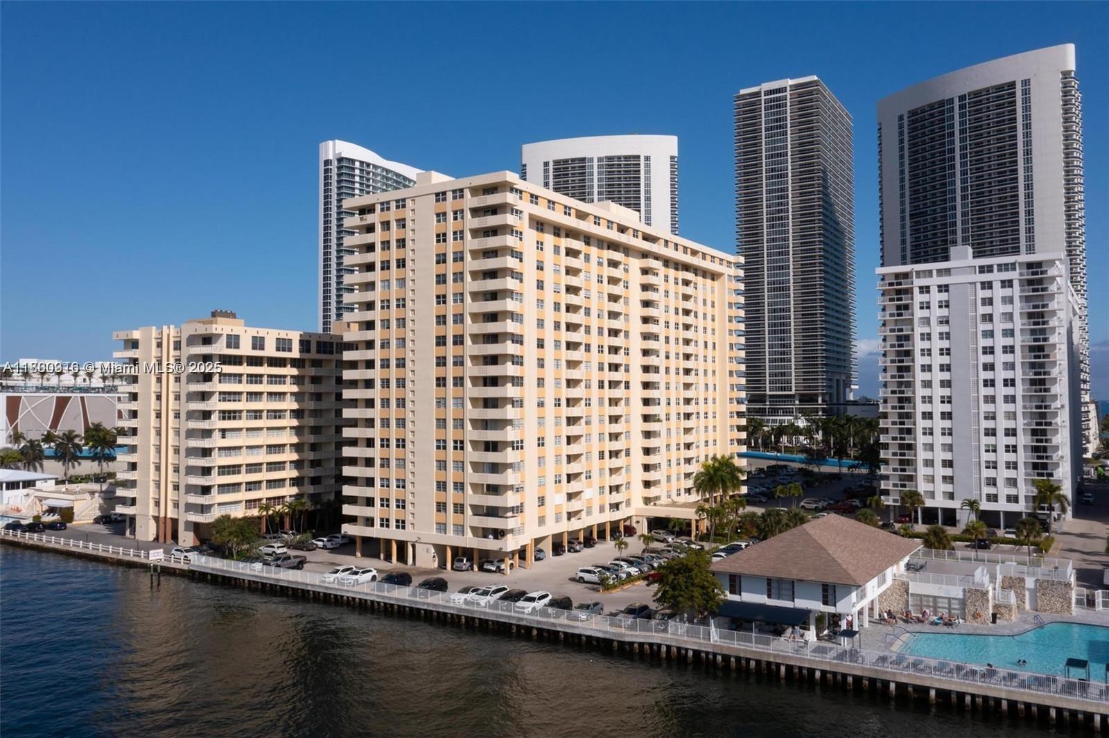 Photo of 1833 Ocean Dr  #1708, Hallandale Beach, Florida, 33009 - 