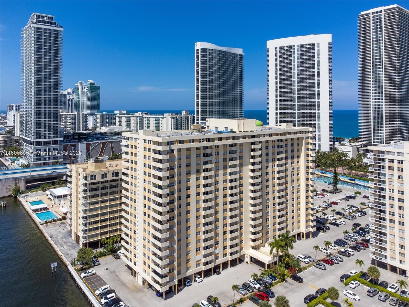 Photo of 1833 Ocean Dr  #1708, Hallandale Beach, Florida, 33009 - 