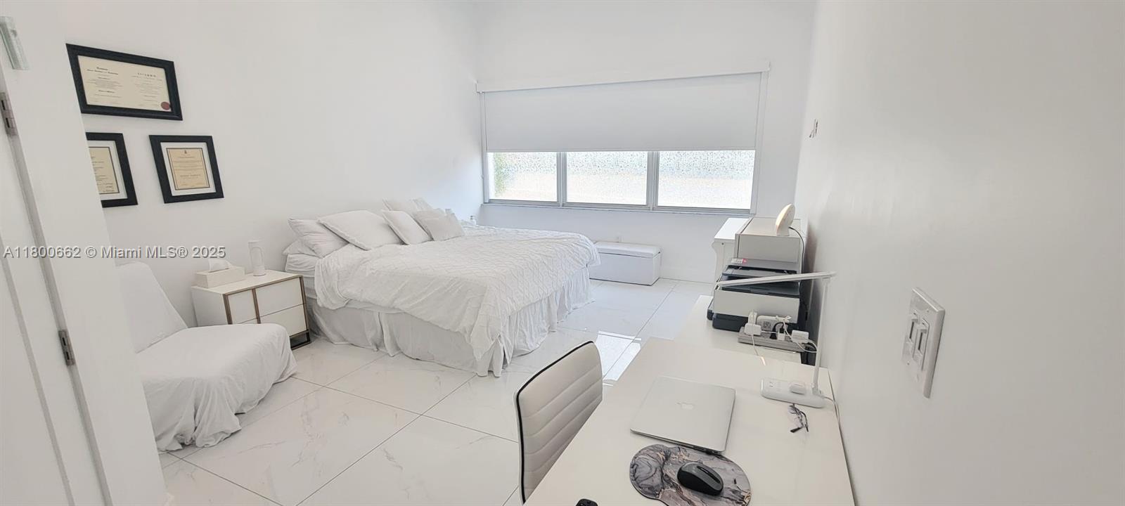 Photo of 2751 Ocean Dr  #208N, Hollywood, Florida, 33019 - Master bedroom