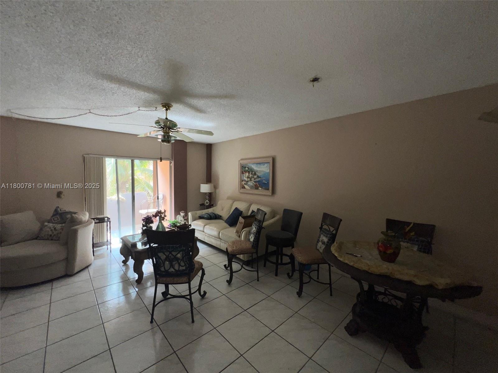 Ver detalles 118 3 / 2 1177 sq. ft. $ 2025-06-09 0 foto