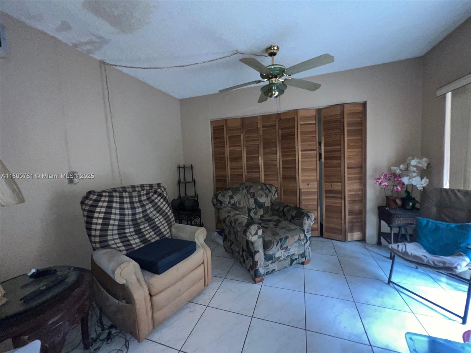 Ver detalles 118 3 / 2 1177 sq. ft. $ 2025-06-09 0 foto