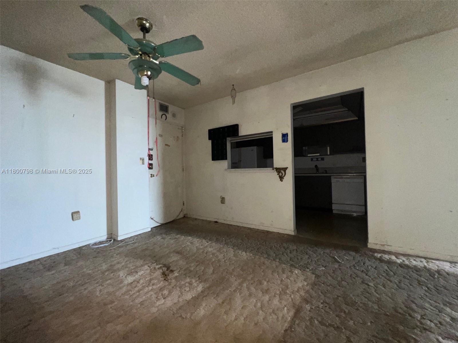 See details 810 1 / 1 875 sq. ft. $ 2025-08-19 0 Photo