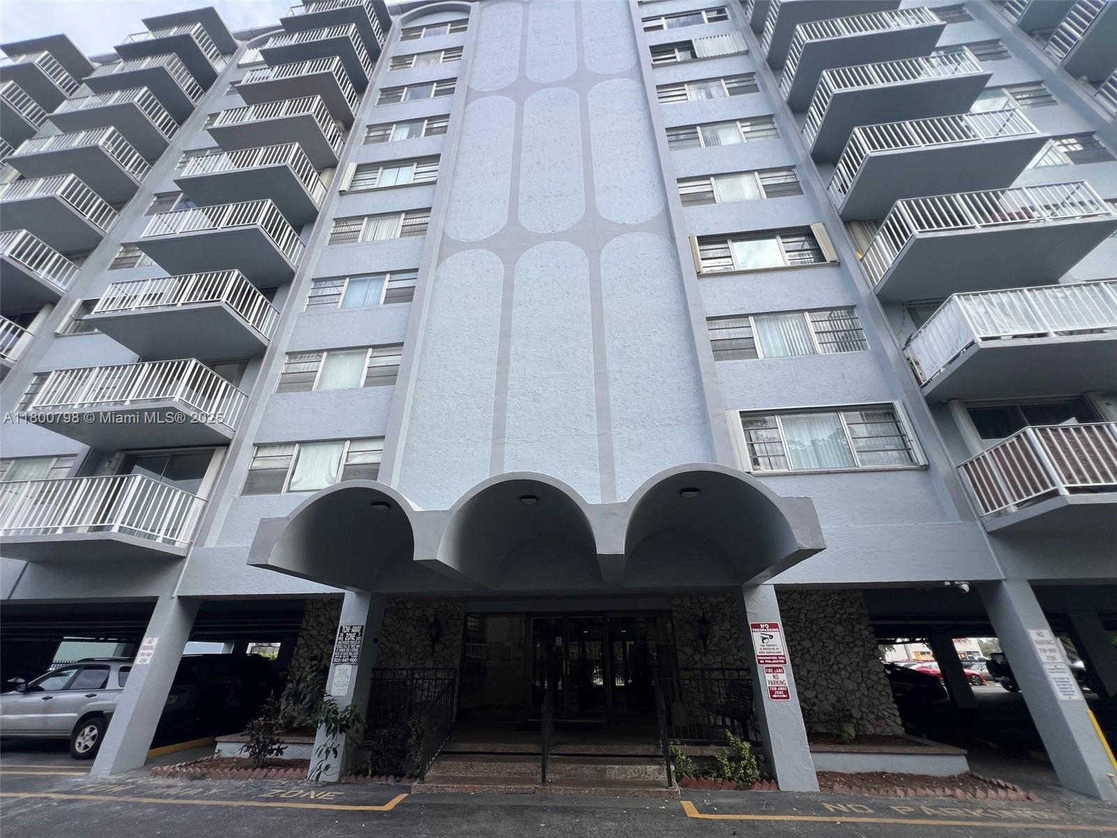 See details 810 1 / 1 875 sq. ft. $ 2025-08-19 0 Photo