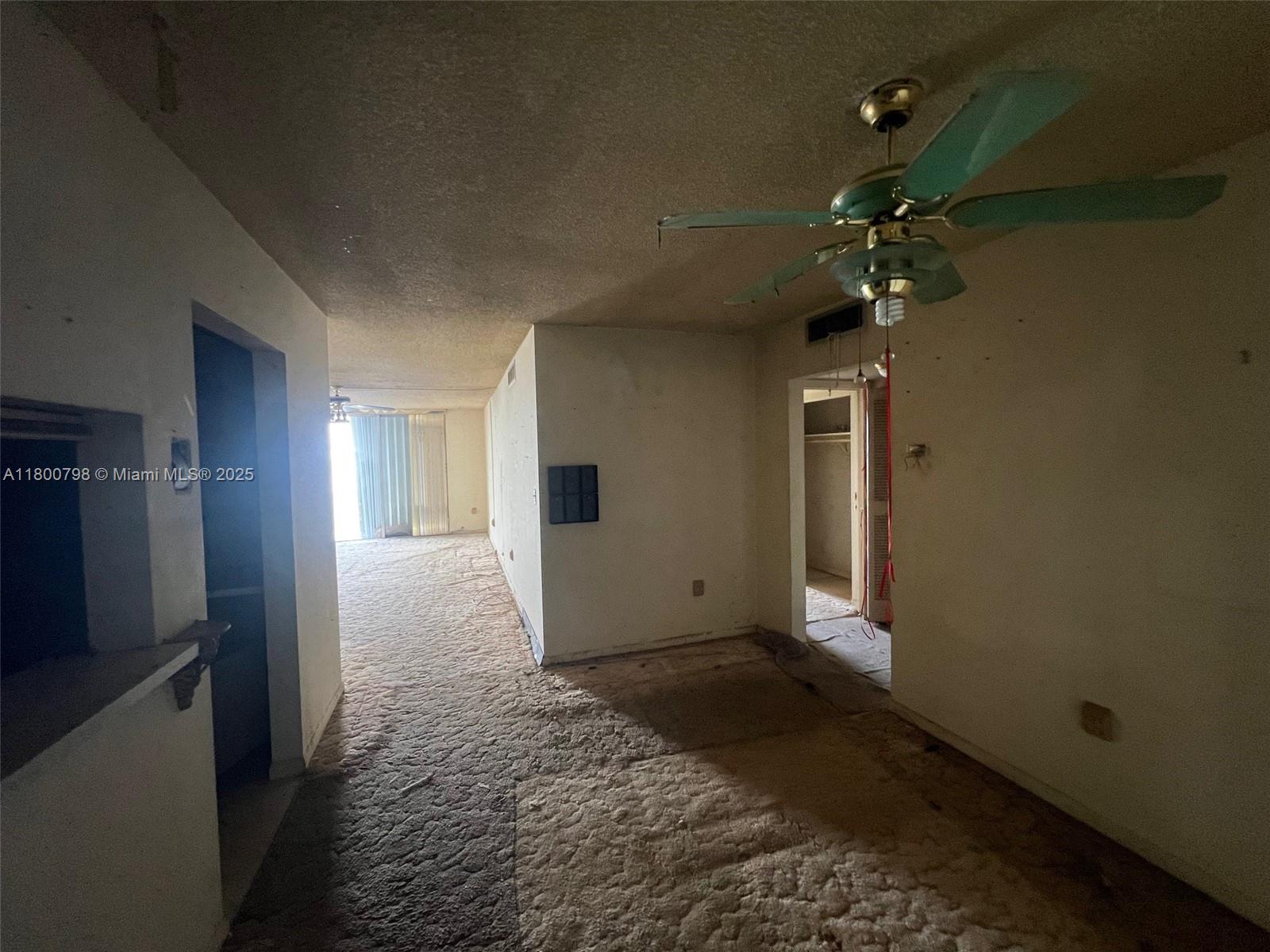 See details 810 1 / 1 875 sq. ft. $ 2025-08-19 0 Photo