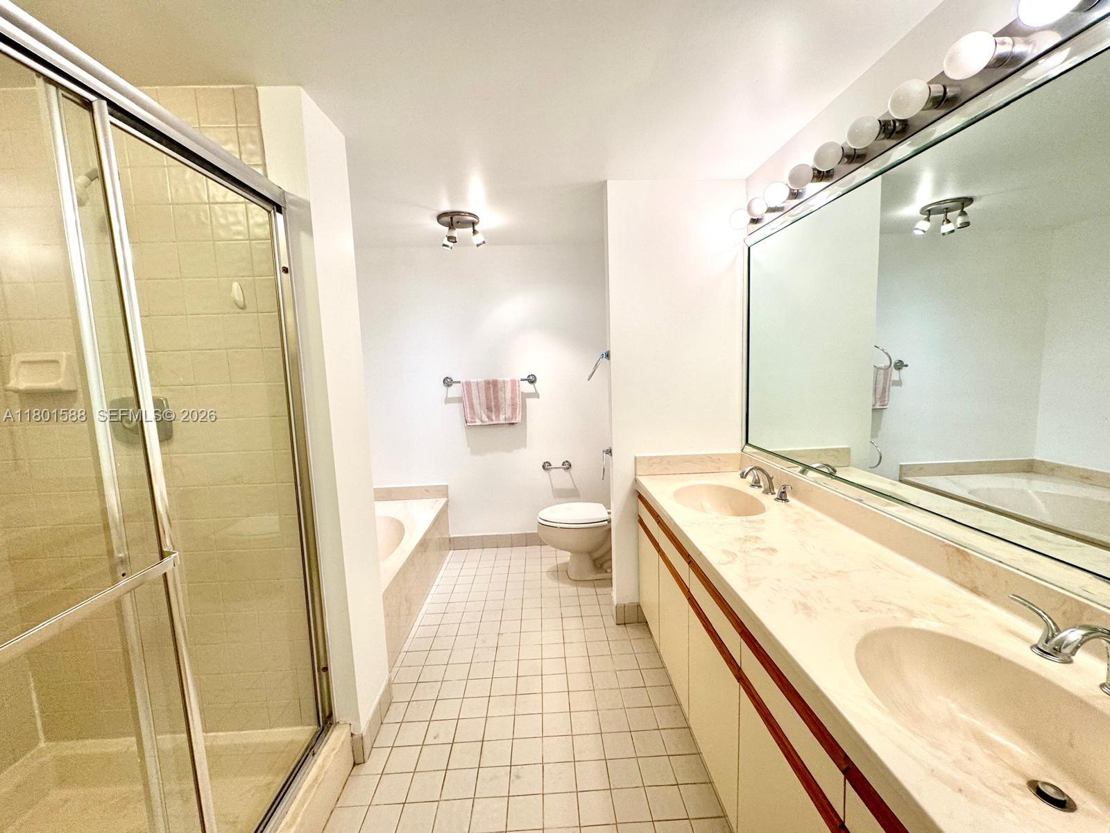 Photo of 3610 Yacht Club Dr #810, Aventura, Florida, 33180 -