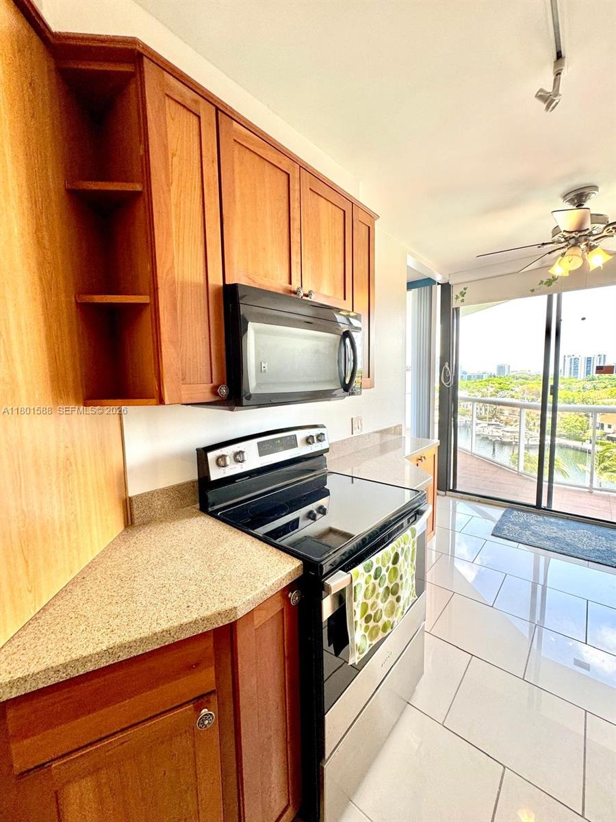 Photo of 3610 Yacht Club Dr #810, Aventura, Florida, 33180 -