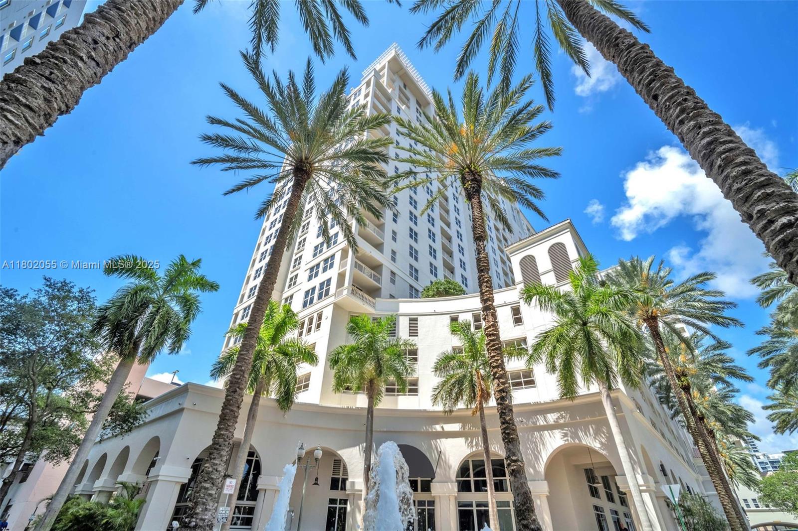   /   sq. ft. $ 2025-10-01 0 foto