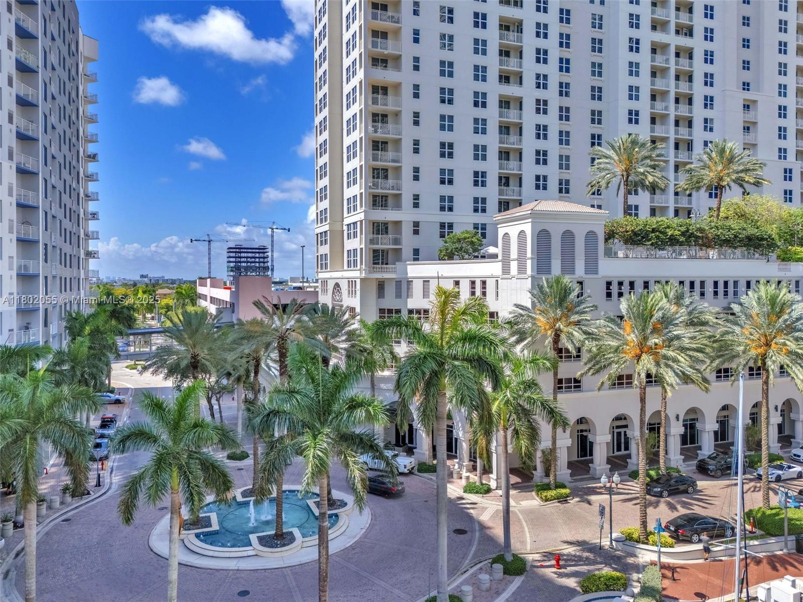   /   sq. ft. $ 2025-10-01 0 foto