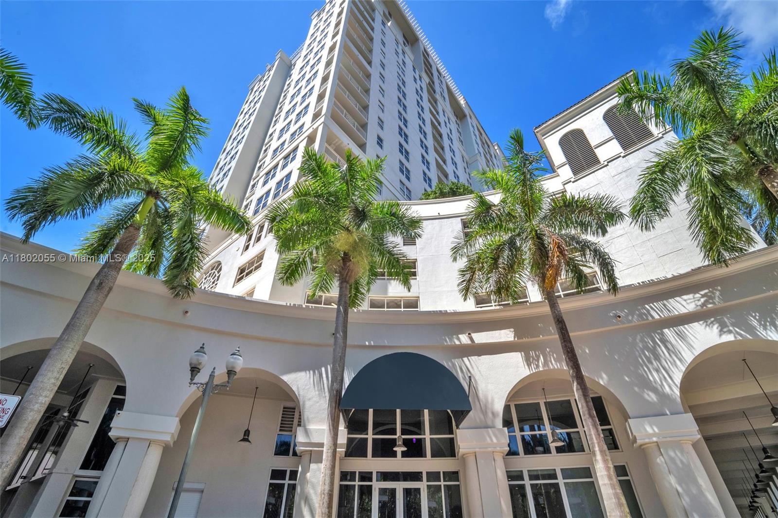   /   sq. ft. $ 2025-10-01 0 foto