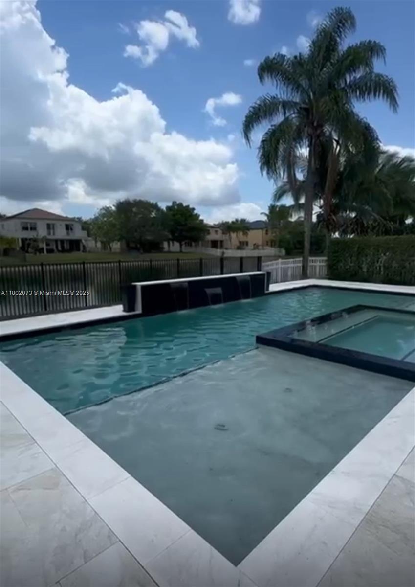 See details / sq. ft. $ 2025-05-13 0 Photo