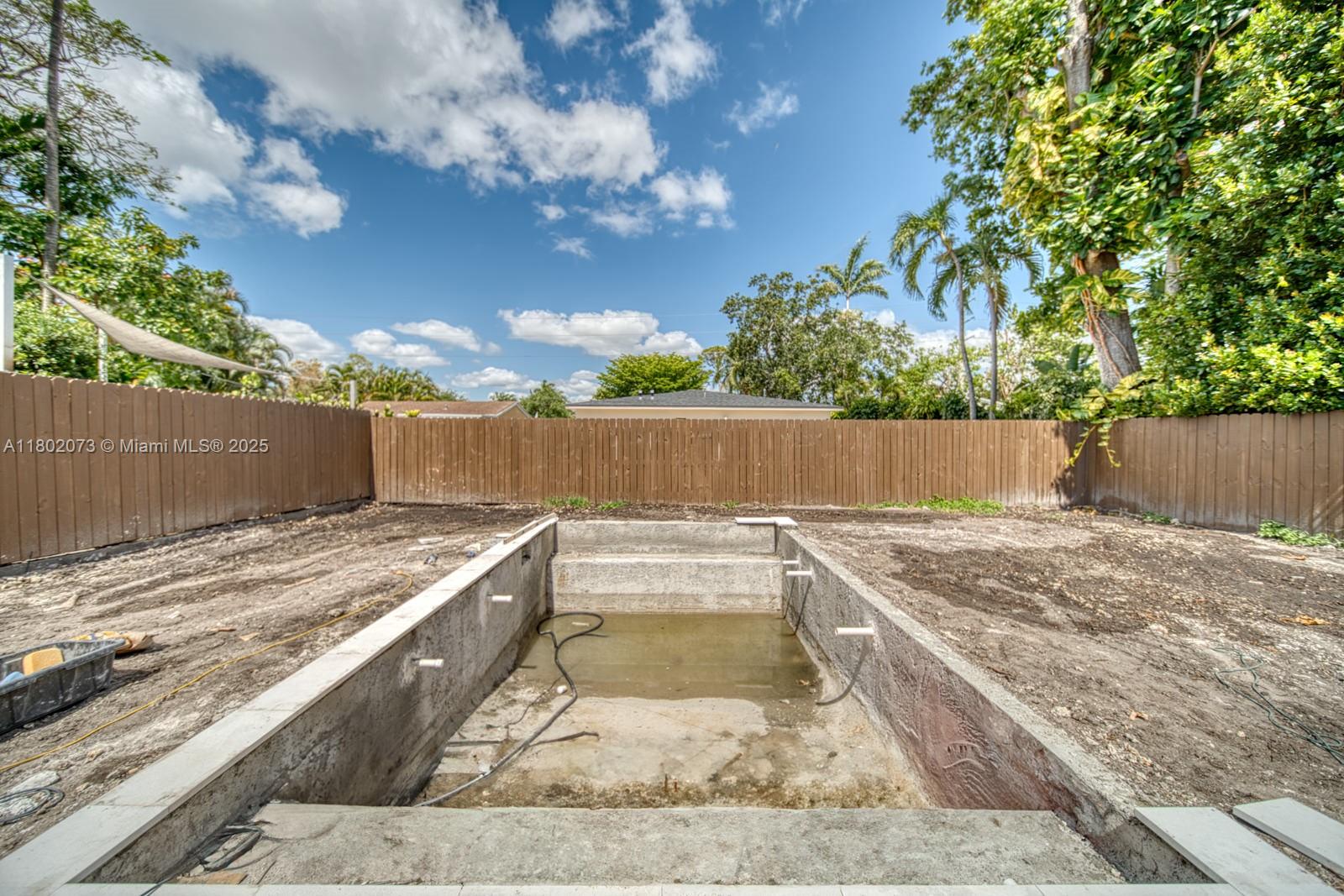 See details / sq. ft. $ 2025-05-13 0 Photo