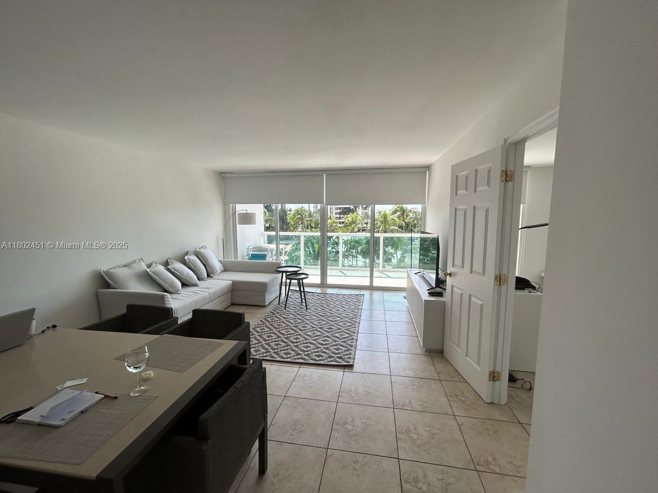 309 1 / 2 991 sq. ft. $ 2025-05-13 0 foto