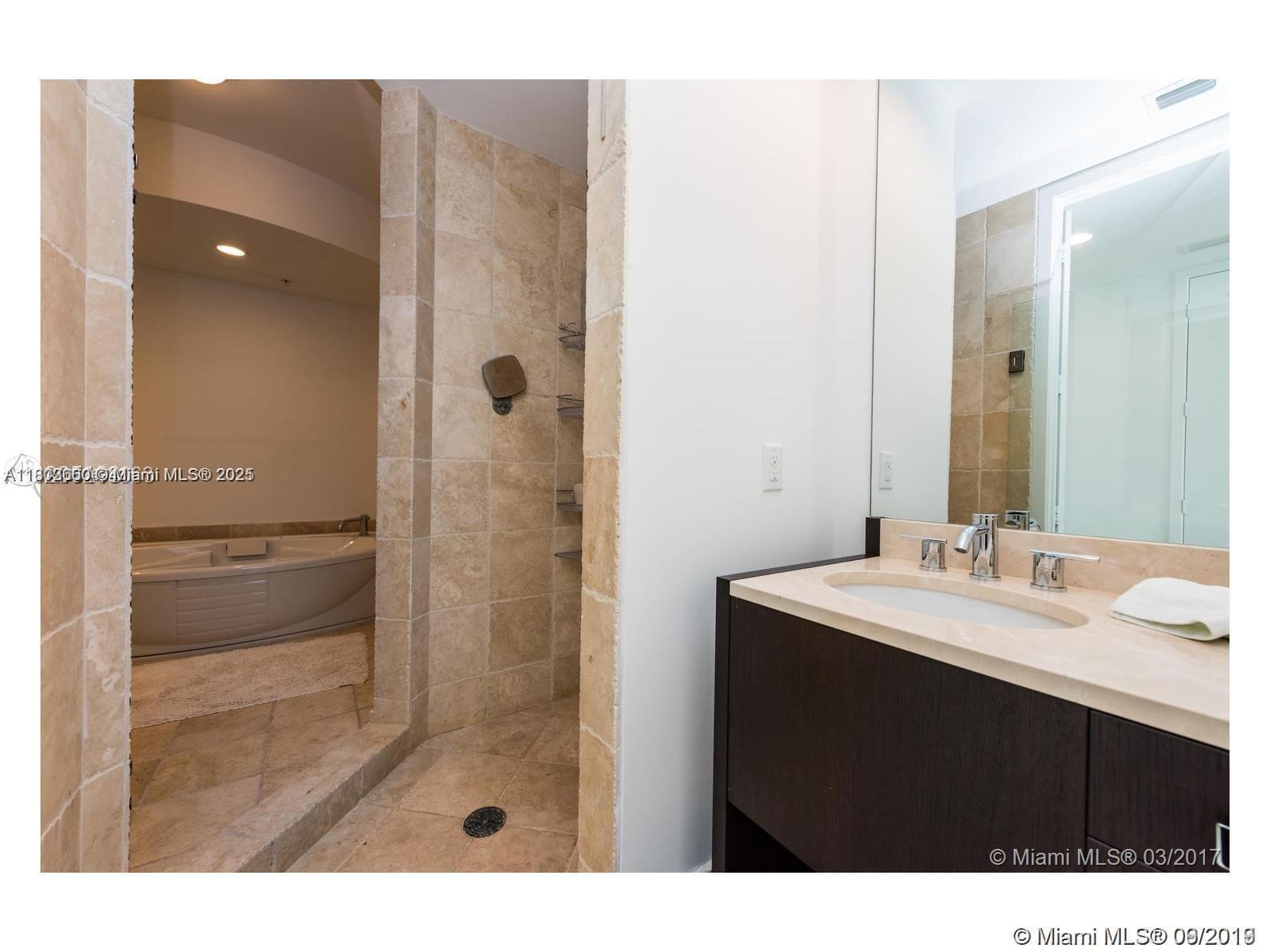 4808 2 / 3 1570 sq. ft. $ 2025-05-14 0 foto