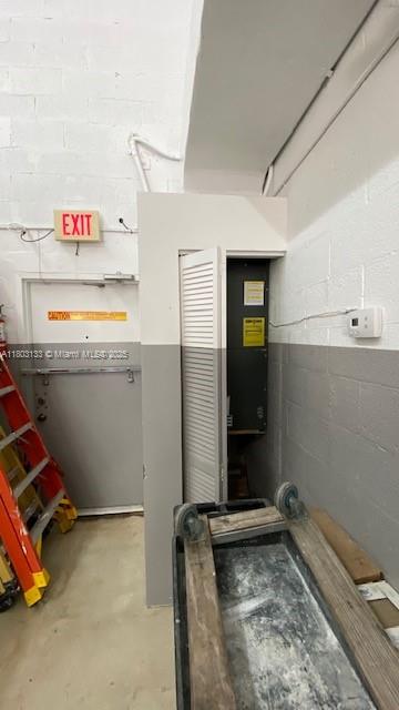 12306  /   sq. ft. $ 2025-07-09 0 foto