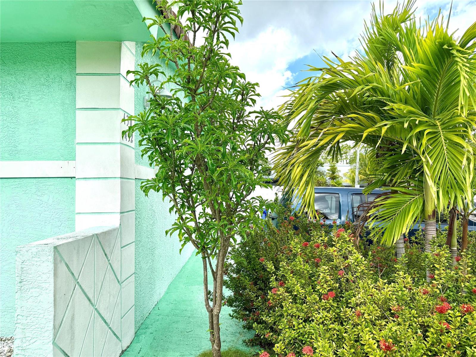   / 0 2273 sq. ft. $ 2026-05-29 0 foto