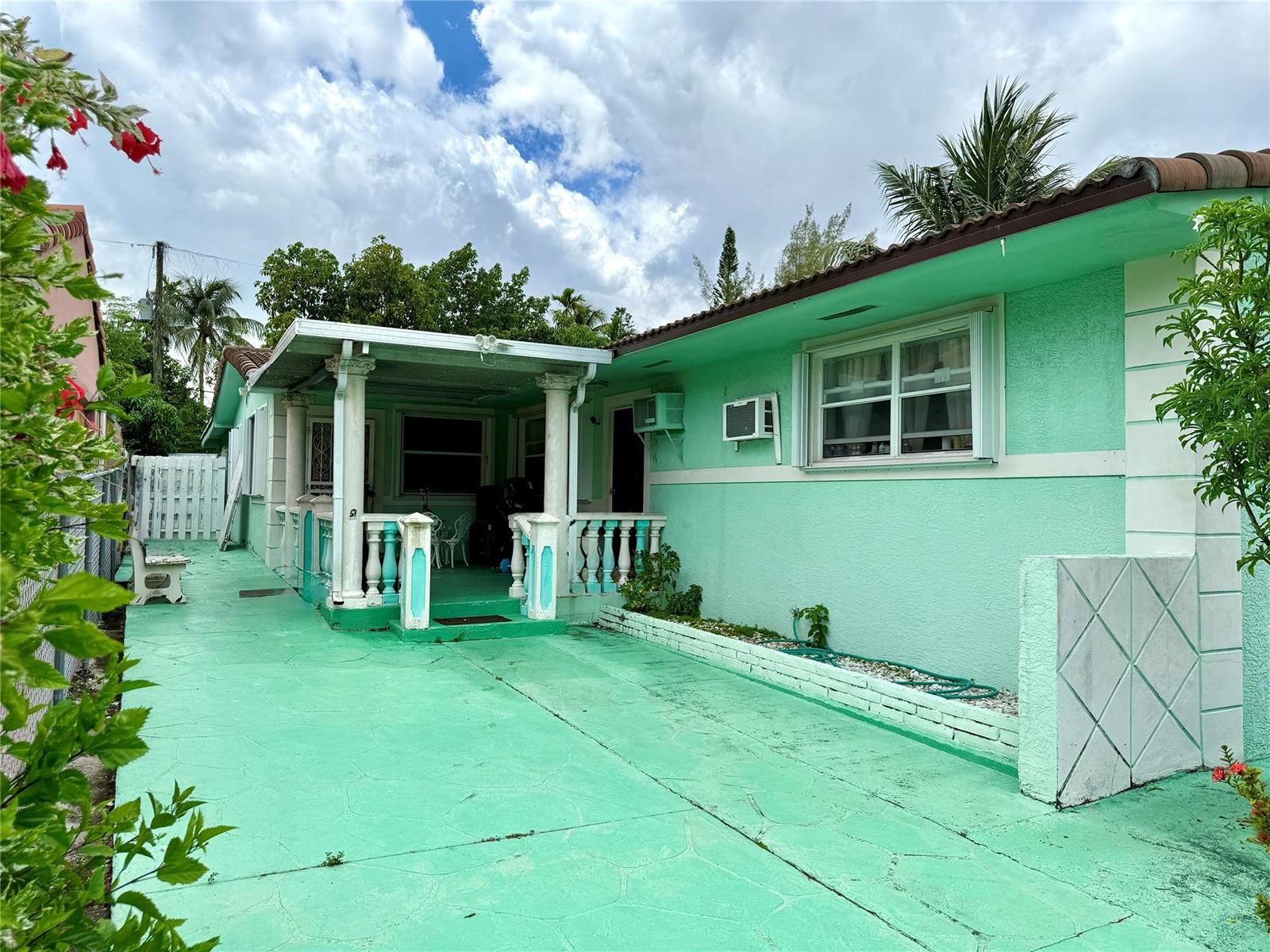   / 0 2273 sq. ft. $ 2026-05-29 0 foto