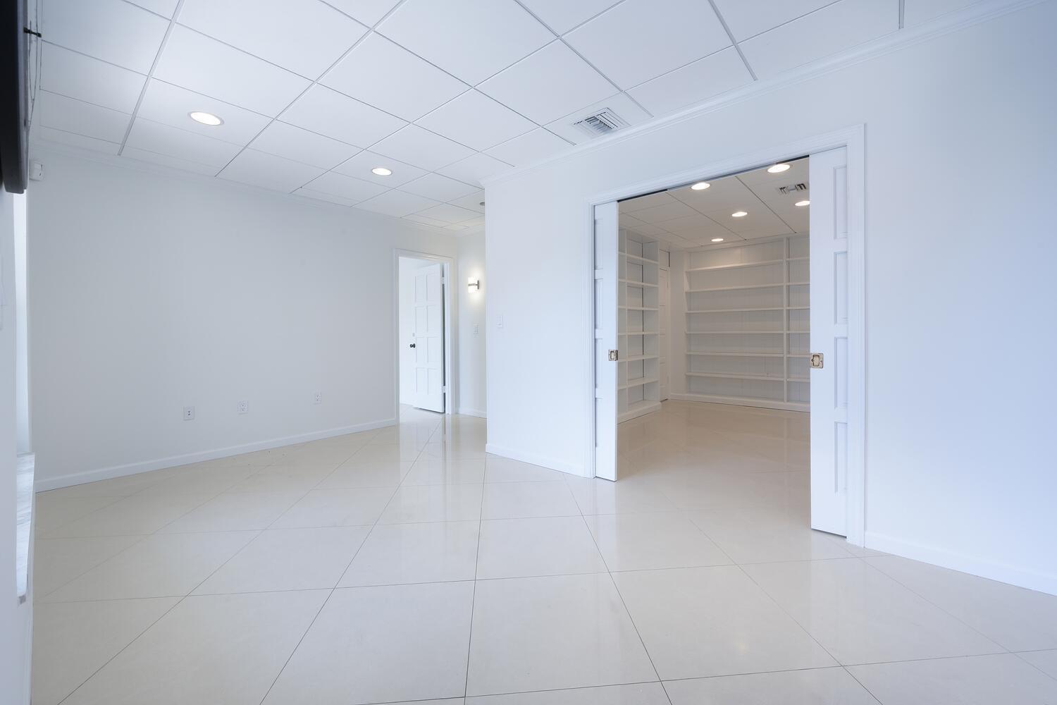 Ver detalles 116-117 / 2 sq. ft. $ 2026-06-05 0 foto